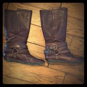 Women’s Gianni Bini brown leather boots